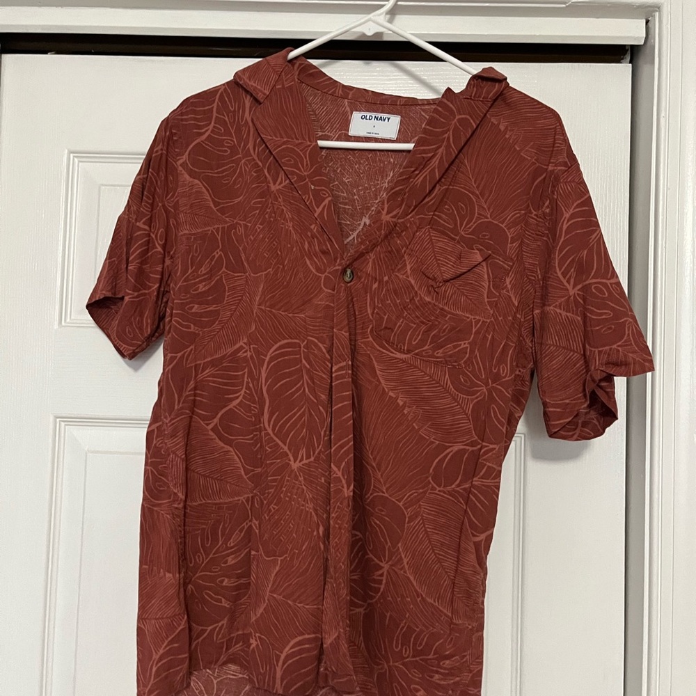 Old Navy Rust Leaf Print Top